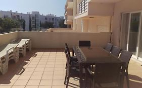 Modern 3 Bedroom Pool View.